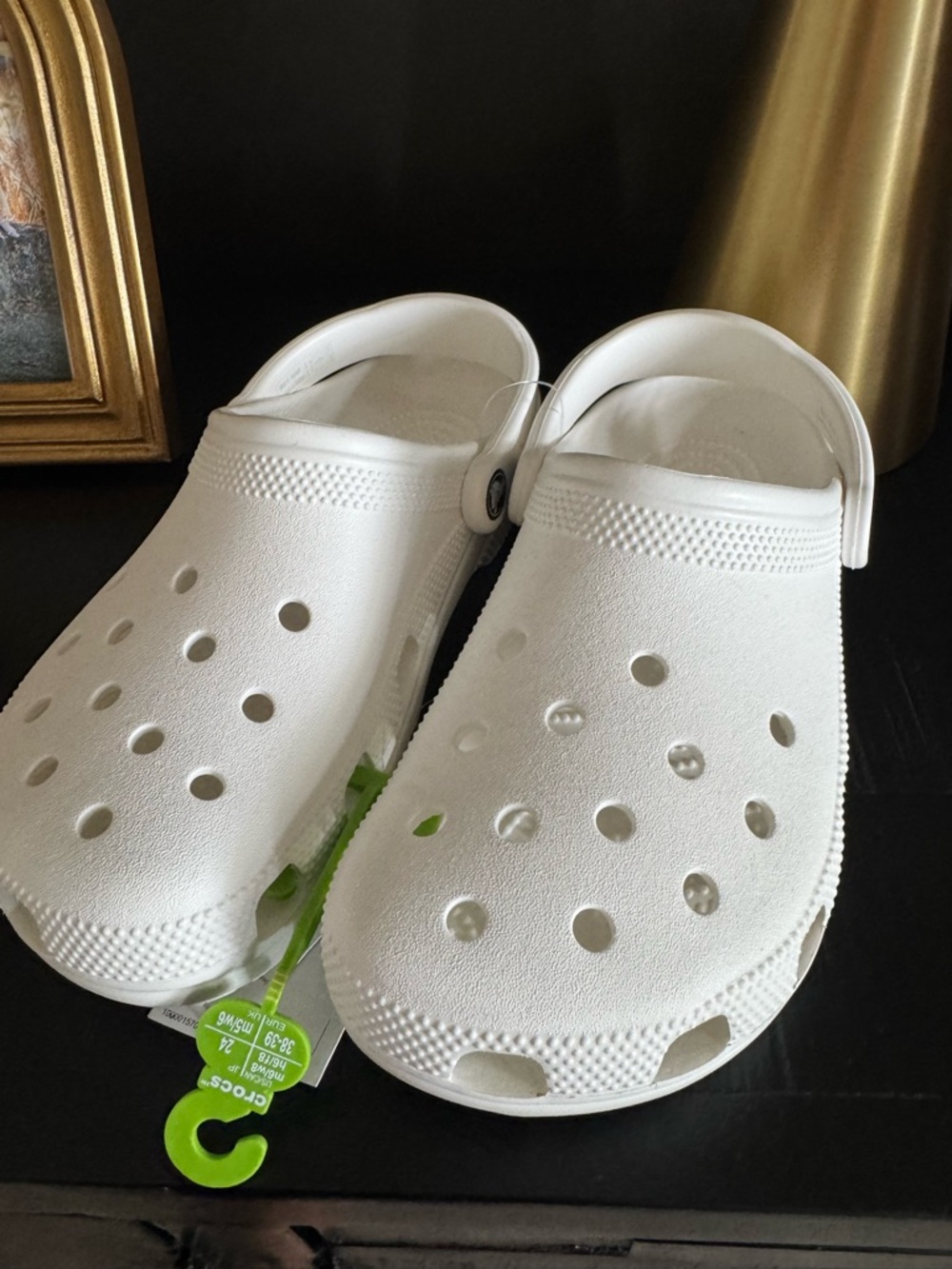 CROCS Classic Clog - White size 8 nwt - Picture 4 of 5